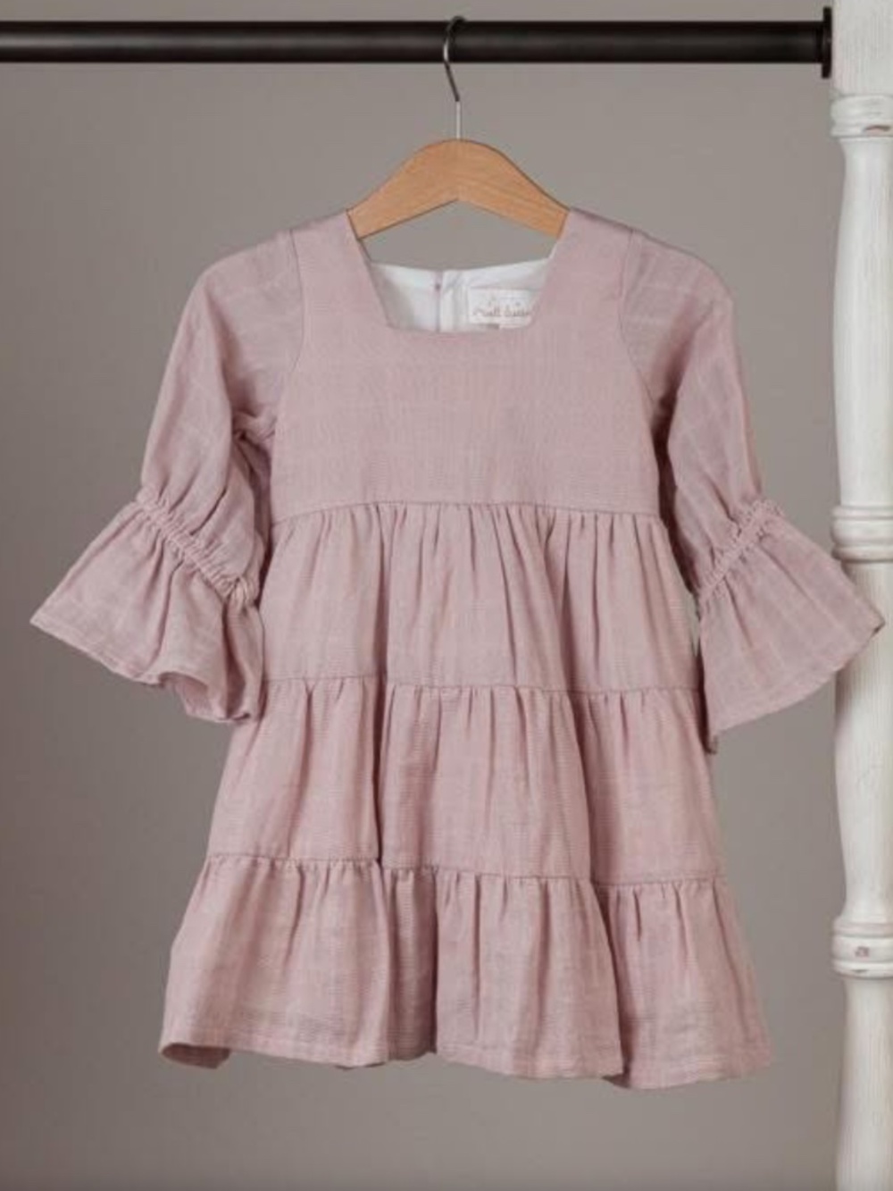 Well Dressed Wolf Earthy Mauve Julia dress-play condition